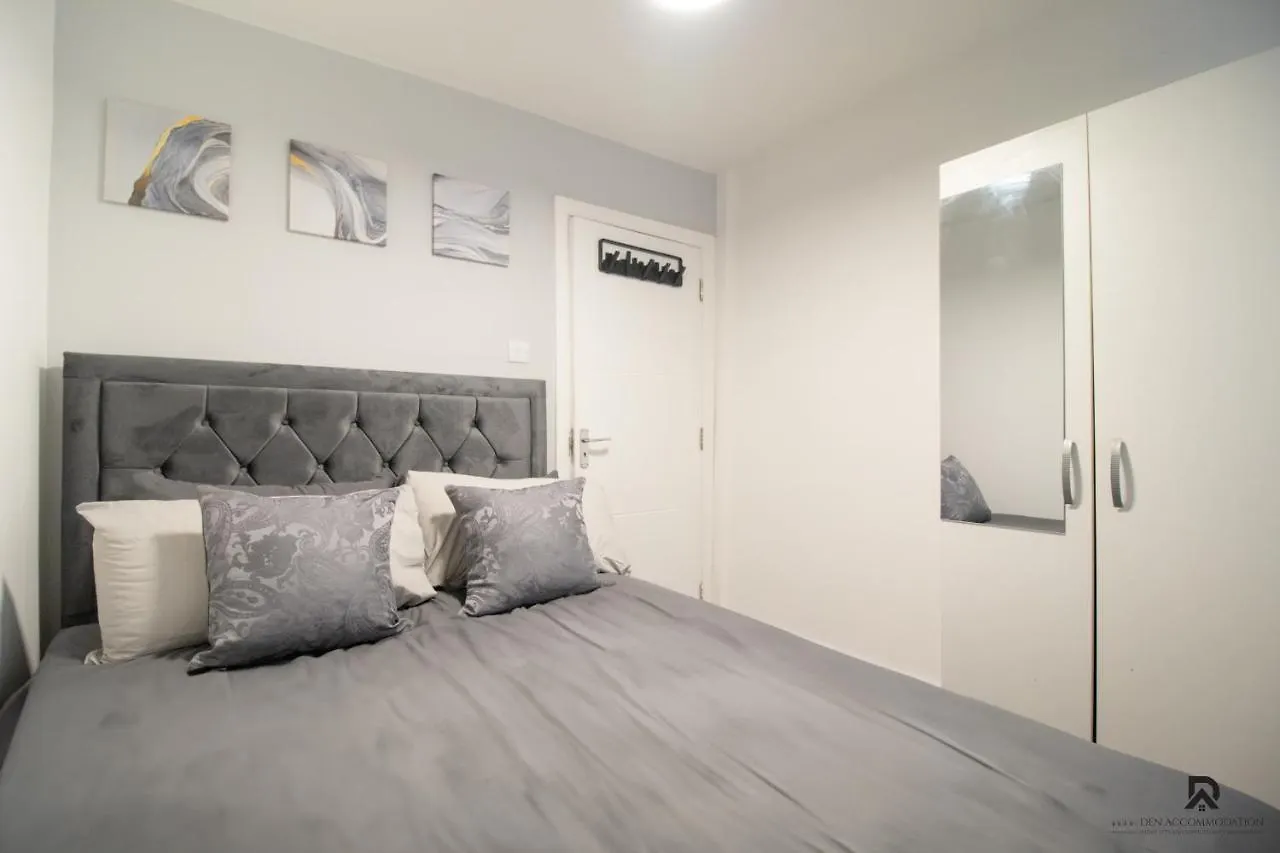 Newly Launched Two Bedroom Apartment By Den Accommodation Short Lets & Serviced Accommodation With Garden London United Kingdom