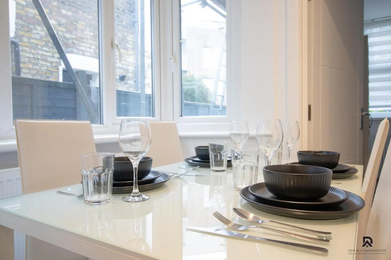Newly Launched Two Bedroom Apartment By Den Accommodation Short Lets & Serviced Accommodation With Garden London