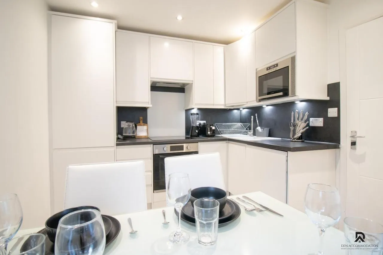 Newly Launched Two Bedroom Apartment By Den Accommodation Short Lets & Serviced Accommodation With Garden London