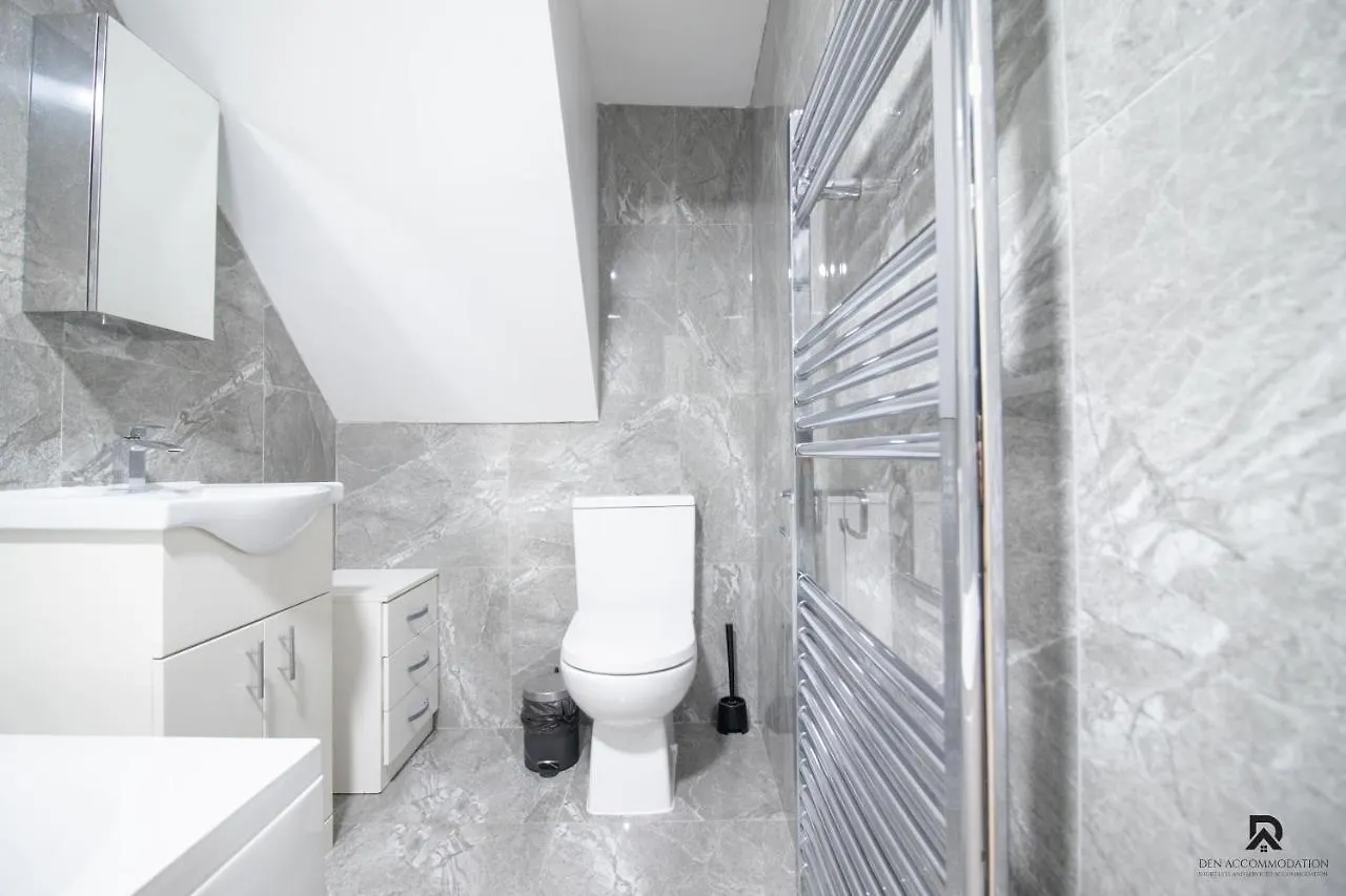 Newly Launched Two Bedroom Apartment By Den Accommodation Short Lets & Serviced Accommodation With Garden London